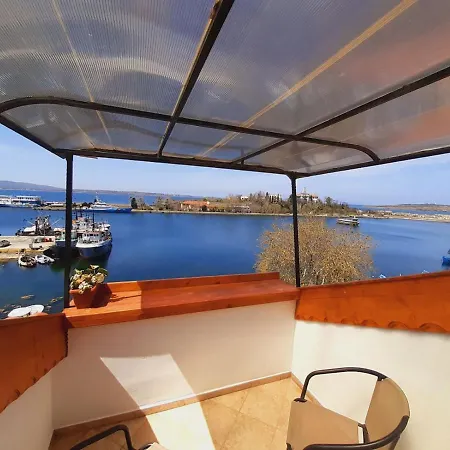 Fotini 2 게스트하우스 3*